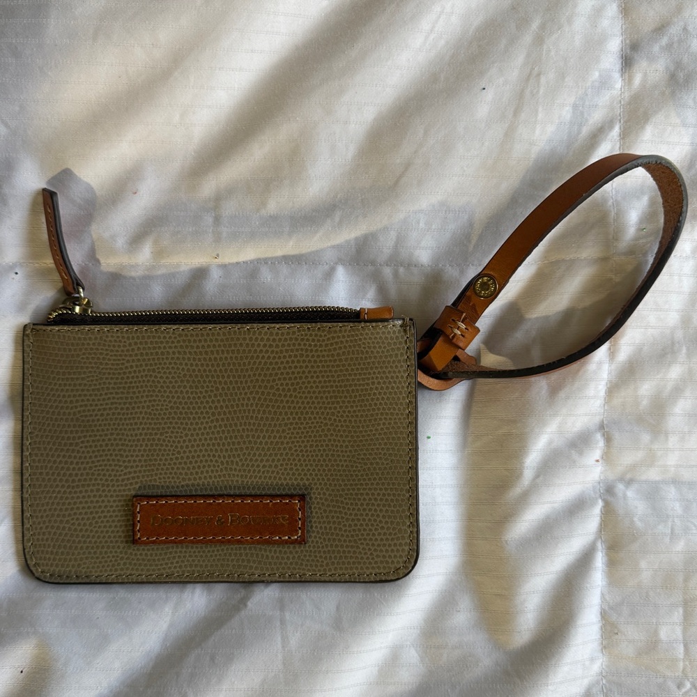 Dooney & Bourke Pebble Leather Small Zip Wristlet | OS